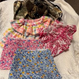 Lot of 40 piece 18”doll clothes/accessories with floral, solids,prints patterns